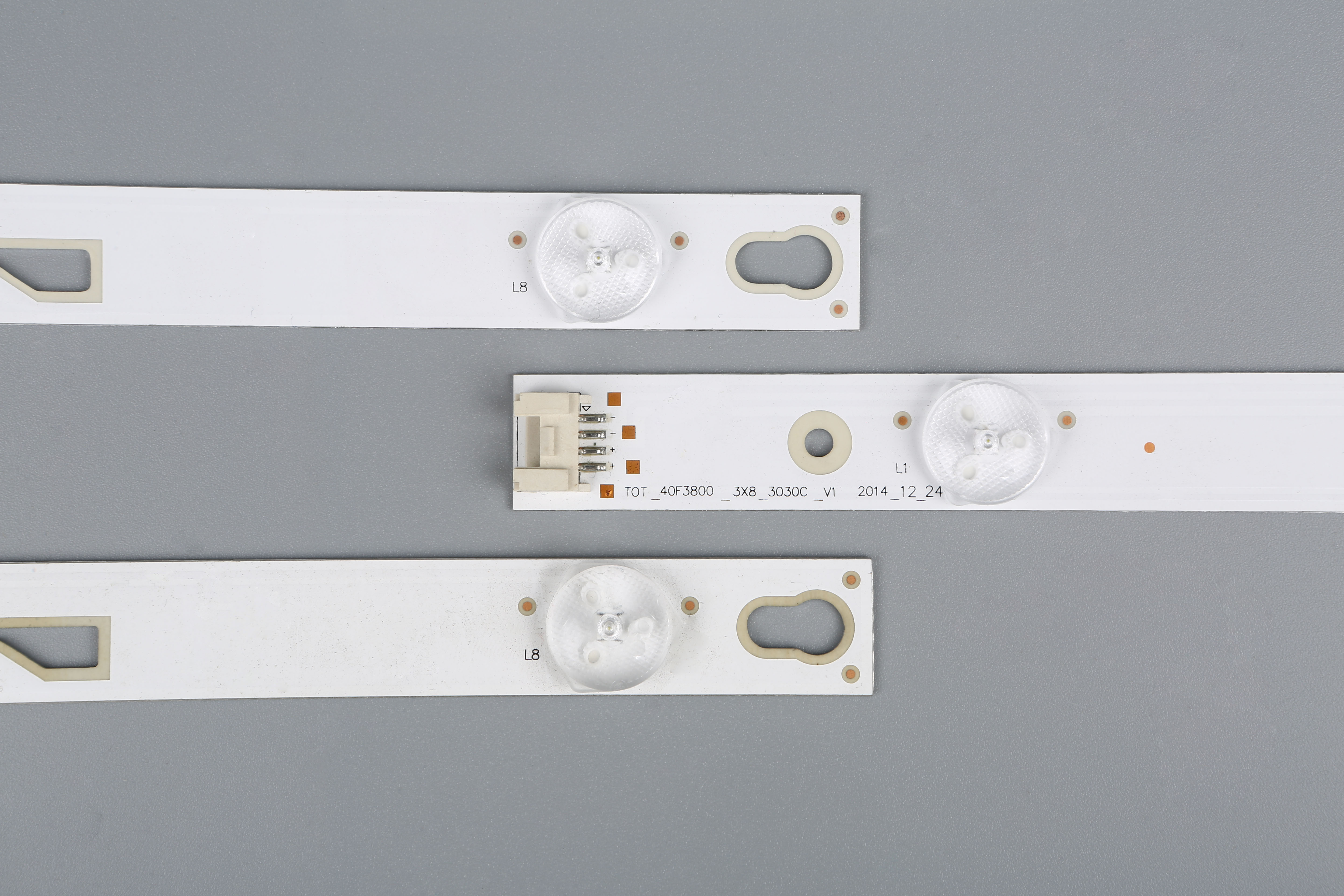 TV-131 Led Backlight Strip TOT-40F3800-3X8-3030C-V1 High Quality Lamp Beads with 8 Lights for TCL 40 Inch