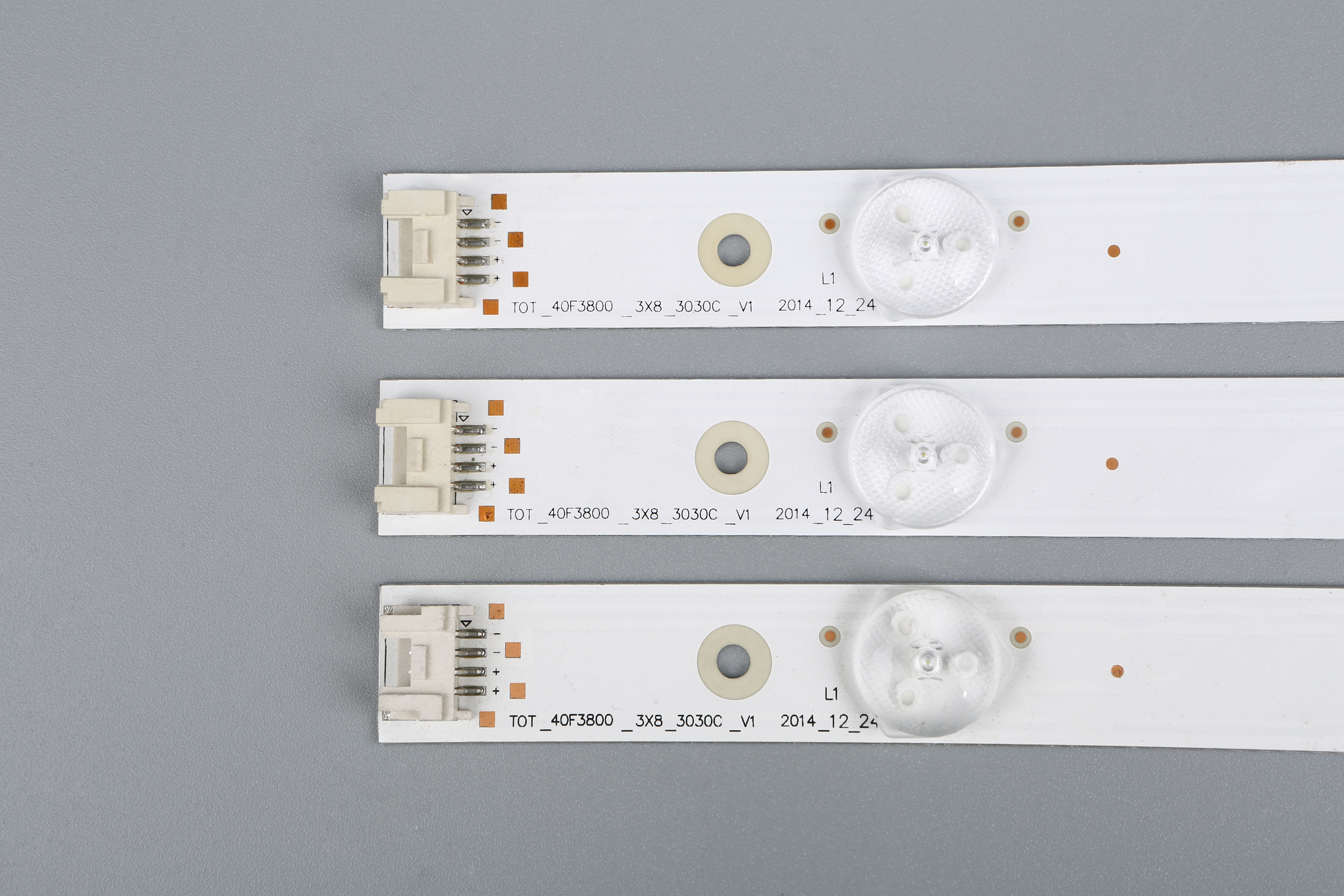 TV-131 Led Backlight Strip TOT-40F3800-3X8-3030C-V1 High Quality Lamp Beads with 8 Lights for TCL 40 Inch